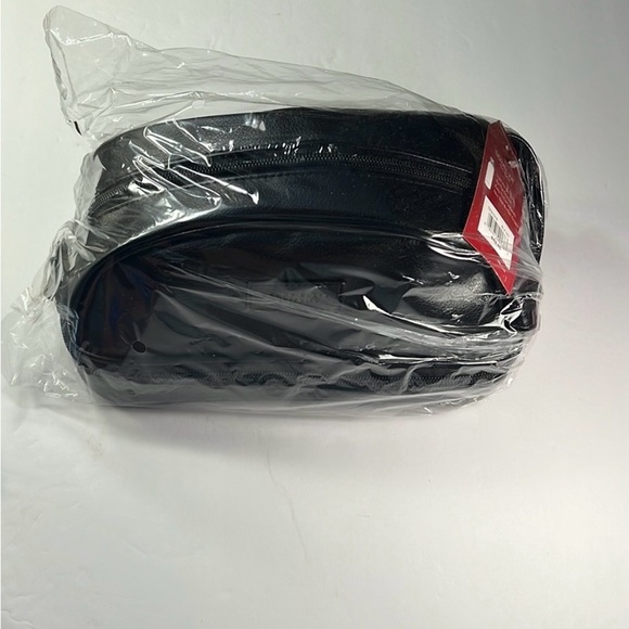 Perry Ellis Black Leather Toiletry Travel Case with Handle - Picture 13 of 15